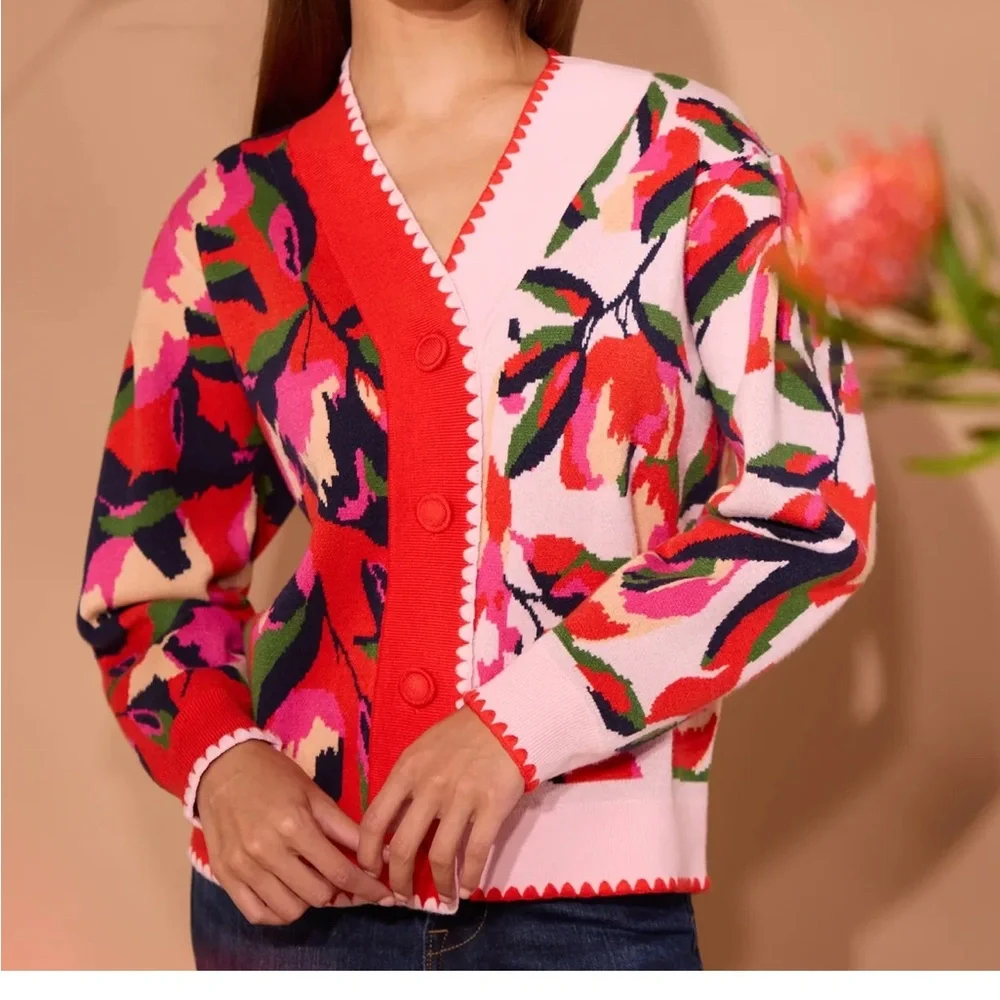V-Neck Floral Colorblock Button Cardigan Sweater - Pink & Red